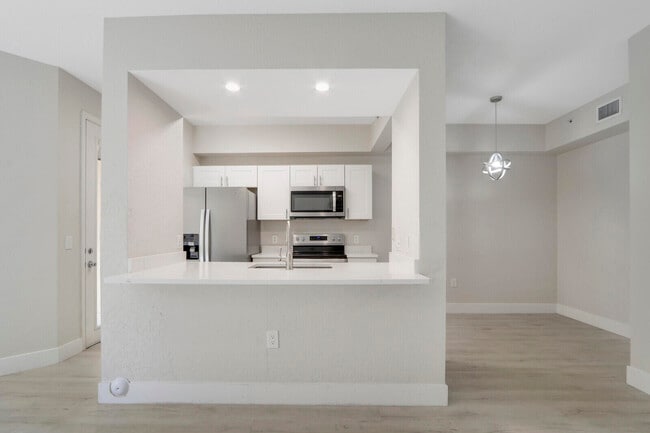 11017 Legacy Ln
