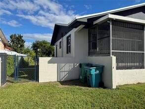 22105 SW 113th Pl in Miami, FL - Building Photo - Building Photo