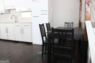 1124 Center St NW in Atlanta, GA - Building Photo - Building Photo