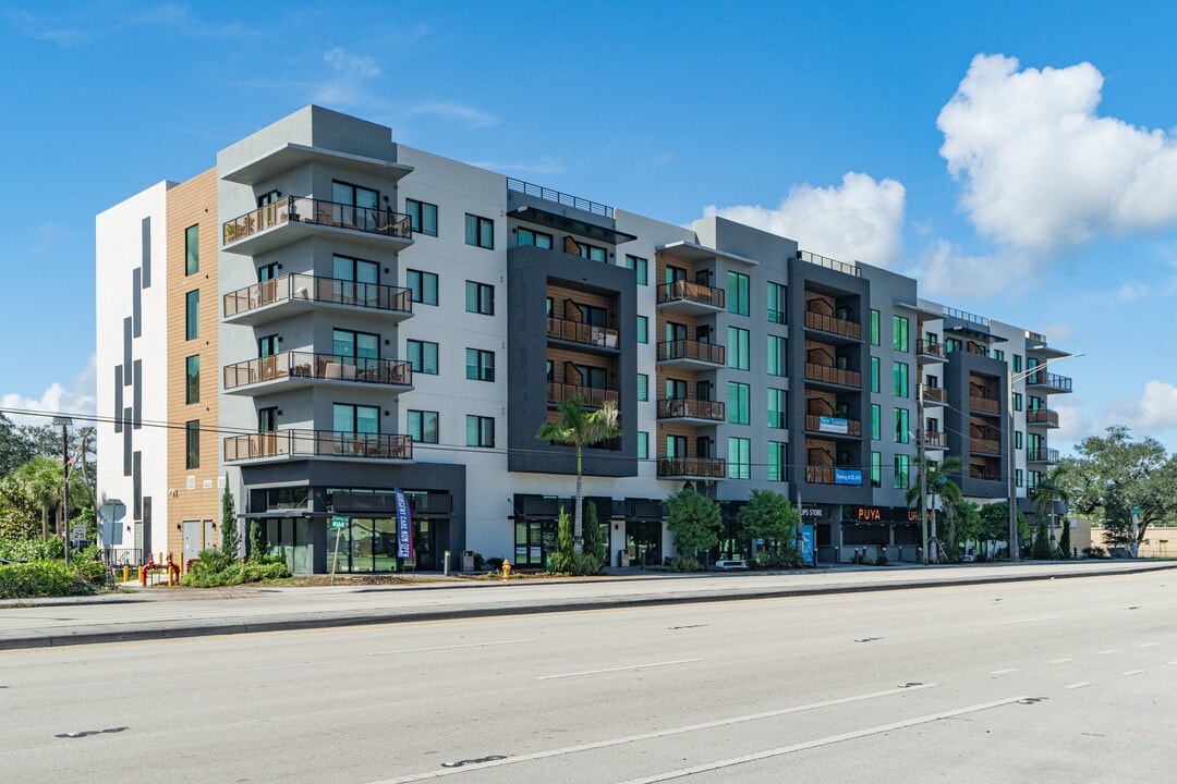 Koosh Living at Griffin in Dania Beach, FL - Foto de edificio