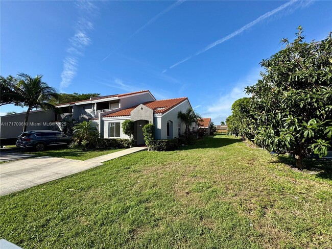 8362 SW 148th Ave in Miami, FL - Building Photo - Building Photo