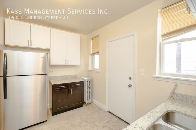 10985 S Church St in Chicago, IL - Building Photo - Building Photo