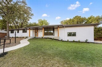 1200 Tanglewood Trail in Euless, TX - Building Photo - Building Photo
