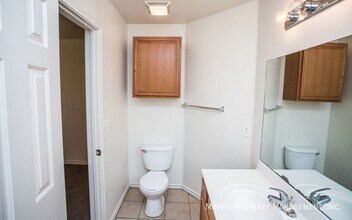 906 N Belmont Ave in Lubbock, TX - Building Photo - Building Photo