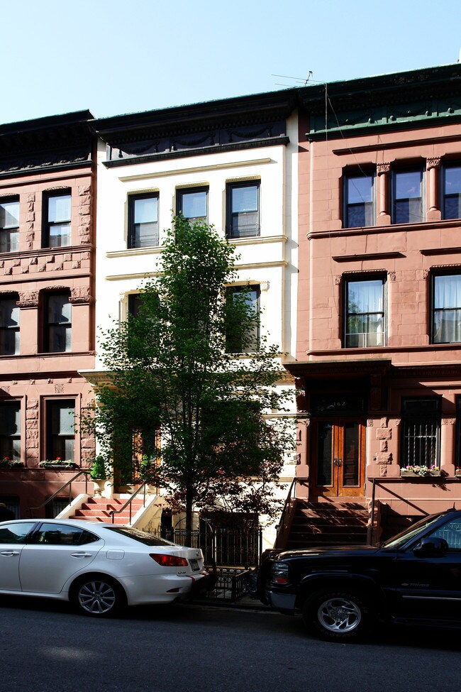 160 W 92nd St in New York, NY - Foto de edificio - Building Photo