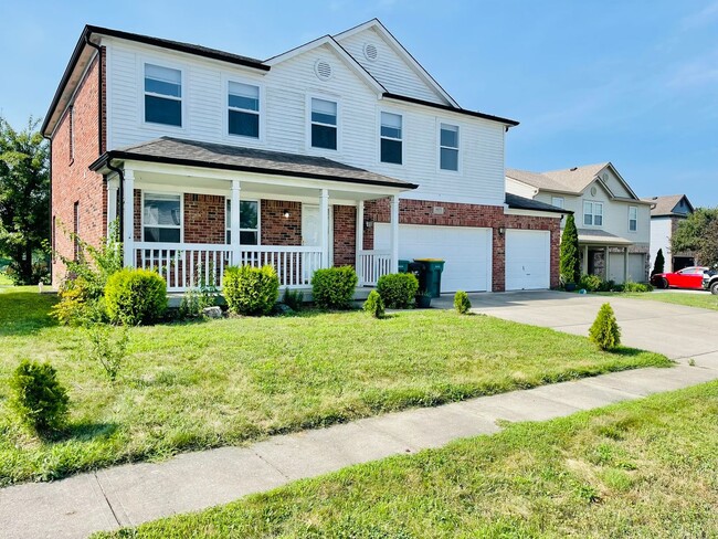 9073 Bayview Cir in Plainfield, IN - Building Photo - Building Photo