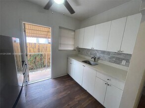 1644 Plunkett St in Hollywood, FL - Building Photo - Building Photo