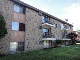 193 Mead Street Apartments in North Tonawanda, NY - Building Photo