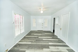 2028 Meridian Ave in South Pasadena, CA - Foto de edificio - Building Photo