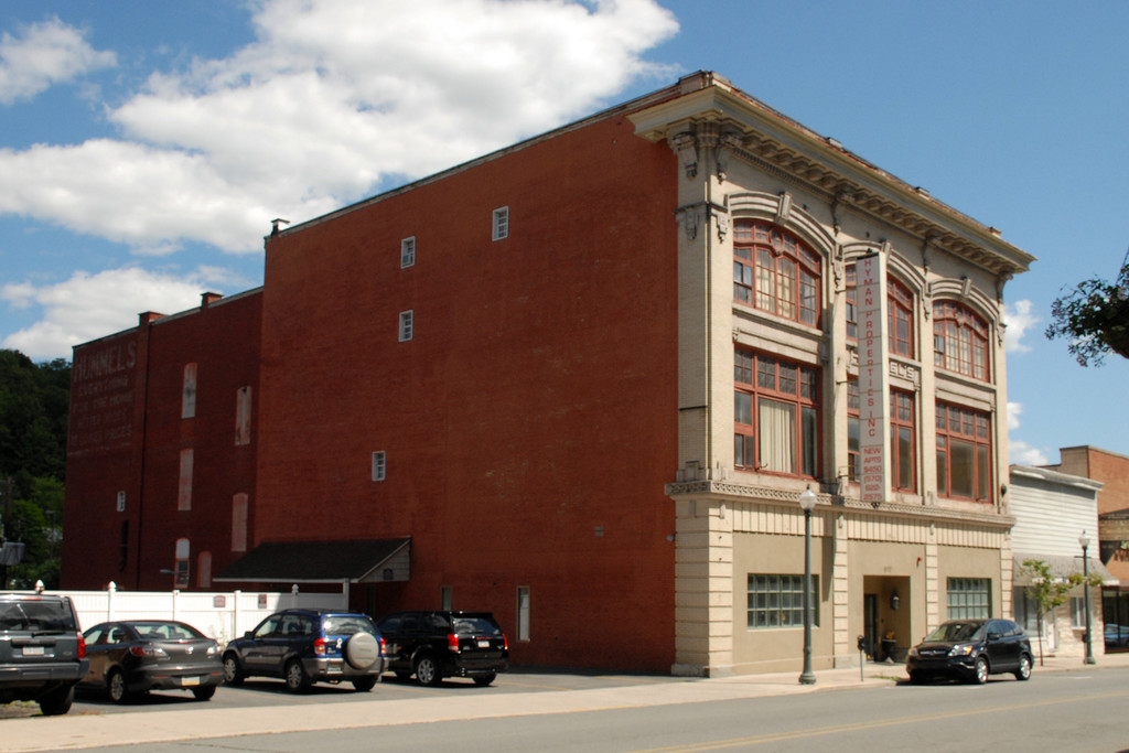 512 N Centre St Apartments Pottsville, PA Apartments For Rent