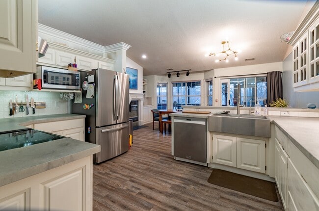 property at 2780 E Hardy Ln