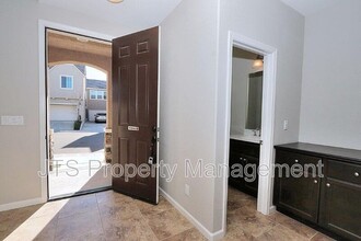 1709 Brodea Ln in Rocklin, CA - Building Photo - Building Photo