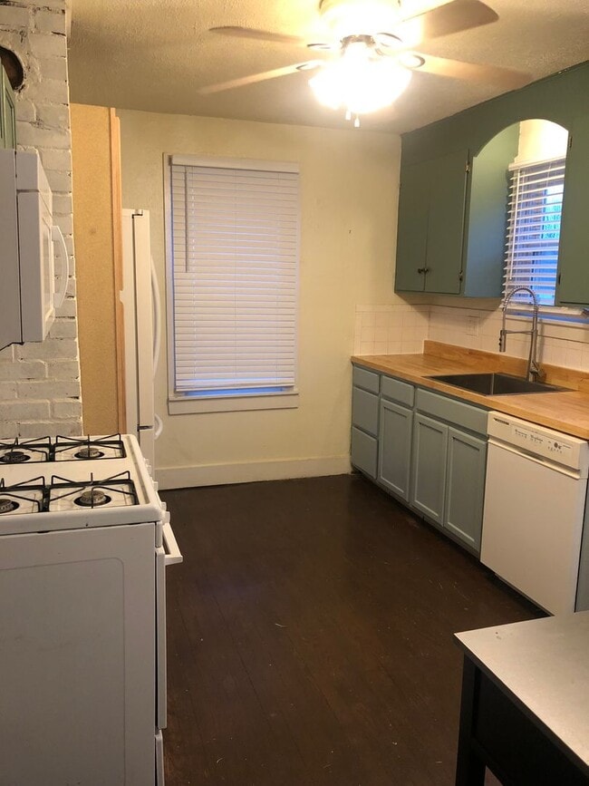 502 E 13th St in Rolla, MO - Building Photo - Building Photo