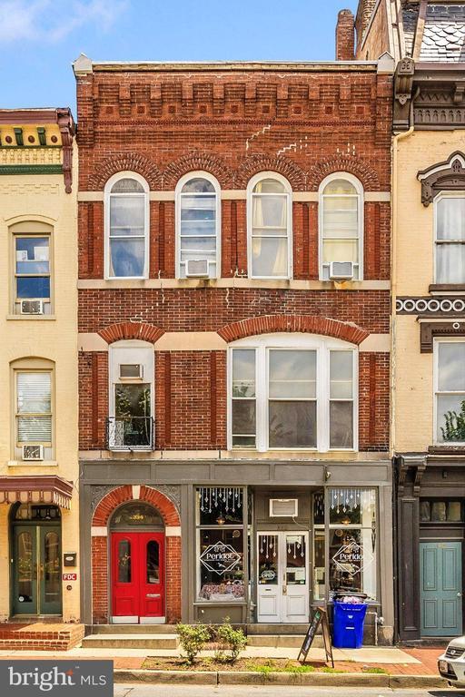 property at 334 N Market St