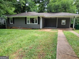 1940 Meadow Ln in Decatur, GA - Building Photo