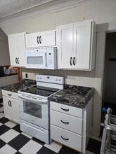 138 High St in Farmington, ME - Building Photo - Building Photo