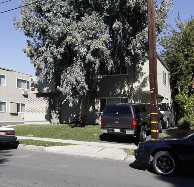 10843 Kling St in North Hollywood, CA - Building Photo - Building Photo