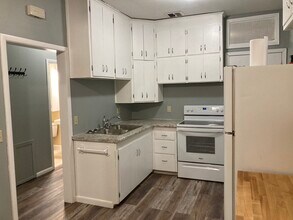 116 2nd St E, Unit Apt 1 in Hastings, MN - Foto de edificio - Building Photo
