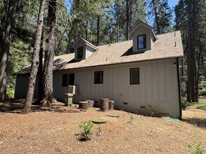 13216 Tranquility Ln in Nevada City, CA - Building Photo - Building Photo
