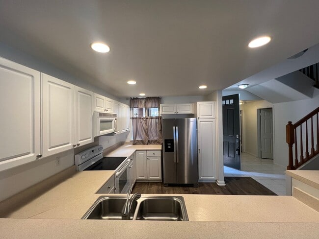 property at 92-1121-1121 Panana St