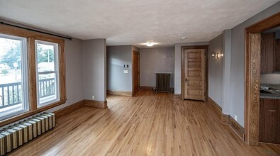979 Marshall Ave in St. Paul, MN - Foto de edificio - Building Photo