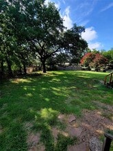 986 W Long in Stephenville, TX - Building Photo - Building Photo