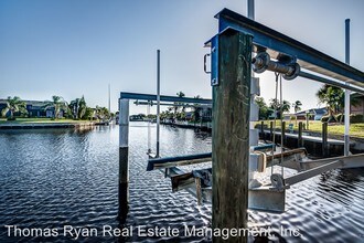 2572 Brazilia Ct in Punta Gorda, FL - Foto de edificio - Building Photo