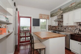 76 King St in Boston, MA - Building Photo - Building Photo
