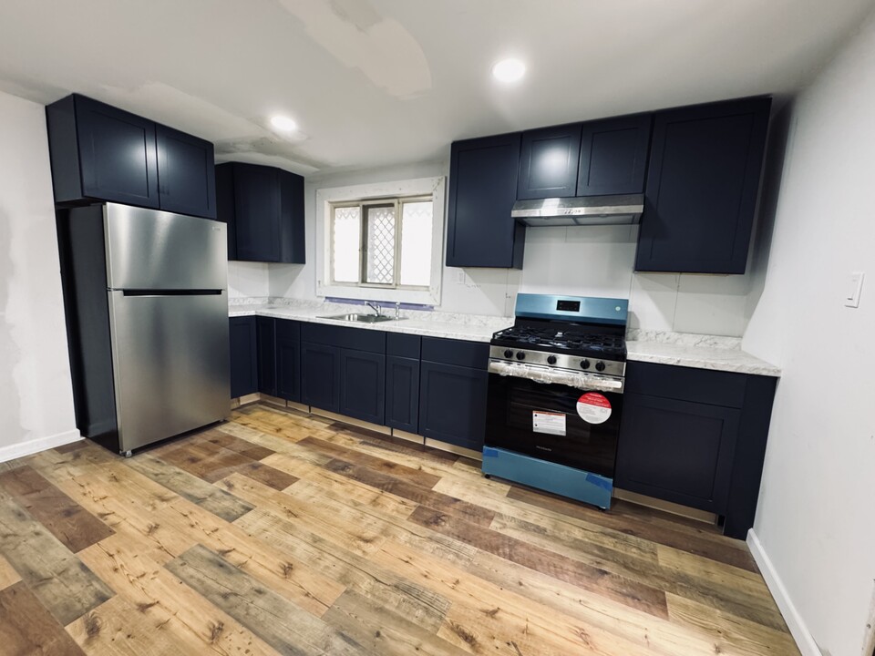 225 Hopewell Rd in Brownsville, PA - Building Photo