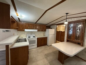 109 Rainbow Ave in Chilhowie, VA - Building Photo - Building Photo