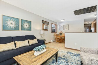 157 Mississippi Pl in Fridley, MN - Building Photo - Building Photo