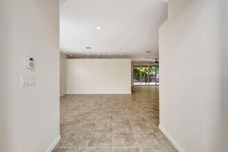 9813 Stover Way in Wellington, FL - Building Photo - Building Photo