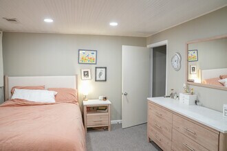 2375 W 32nd Ave in Denver, CO - Foto de edificio - Building Photo