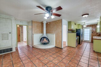 123 Westchester Dr in San Antonio, TX - Building Photo - Building Photo