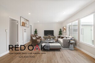 4646 Coliseum St in Los Angeles, CA - Building Photo