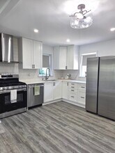 9639 Johanna Ave in Franklin Park, IL - Building Photo - Building Photo