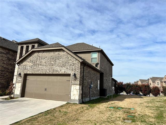 property at 2842 Highpoint Ct
