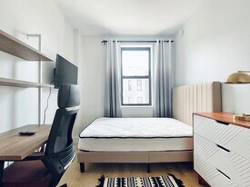Furnished room/NOT APARTMENT in Brooklyn, NY - Building Photo