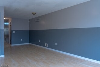239 N 19th St in East Orange, NJ - Building Photo - Building Photo