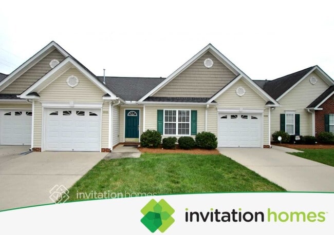 property at 3935 Creekside Ct