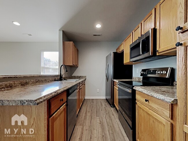 118 Brantley Pl Dr in Mooresville, NC - Foto de edificio - Building Photo