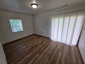 2380 Benton St in Lake Station, IN - Building Photo - Building Photo
