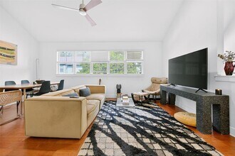 1312 Woodland Ave in Austin, TX - Building Photo - Building Photo