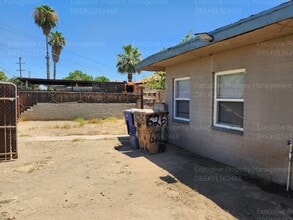 626 30th St in Bakersfield, CA - Building Photo - Building Photo