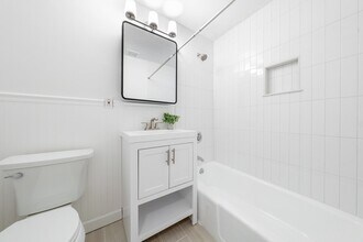 11 Cazenove St, Unit 2 in Boston, MA - Foto de edificio - Building Photo