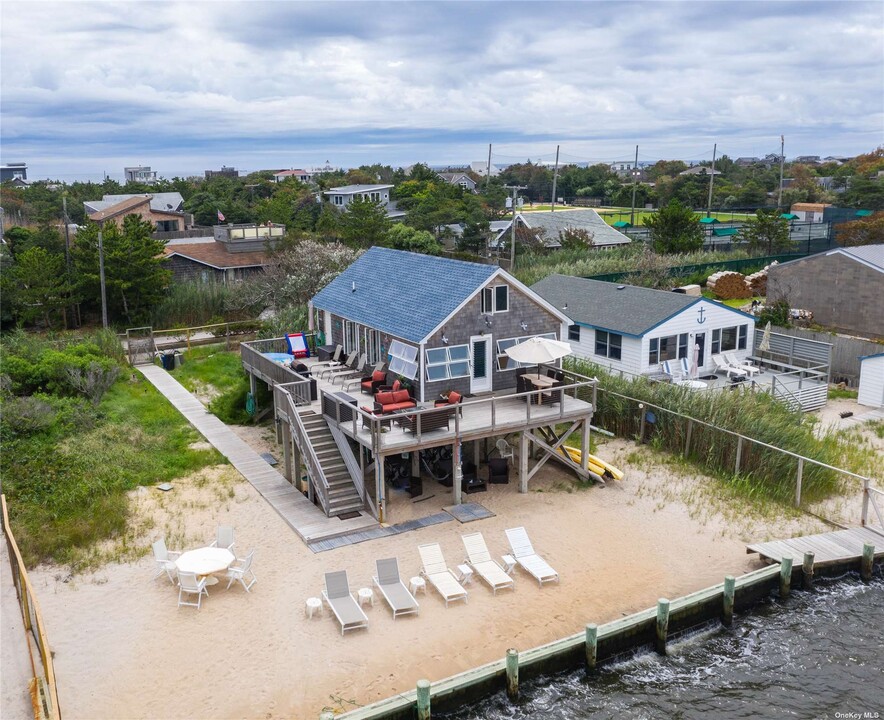 5 Bayview Ave in Ocean Beach, NY - Building Photo