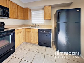 4517 Country Hills Blvd in Plant City, FL - Building Photo - Building Photo