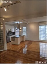 220 Harvard St, Unit 8 in Cambridge, MA - Foto de edificio - Building Photo