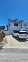8208 Presidential Ct in Cape Canaveral, FL - Building Photo