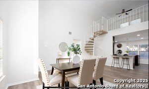 5462 Vista Creek in San Antonio, TX - Building Photo - Building Photo